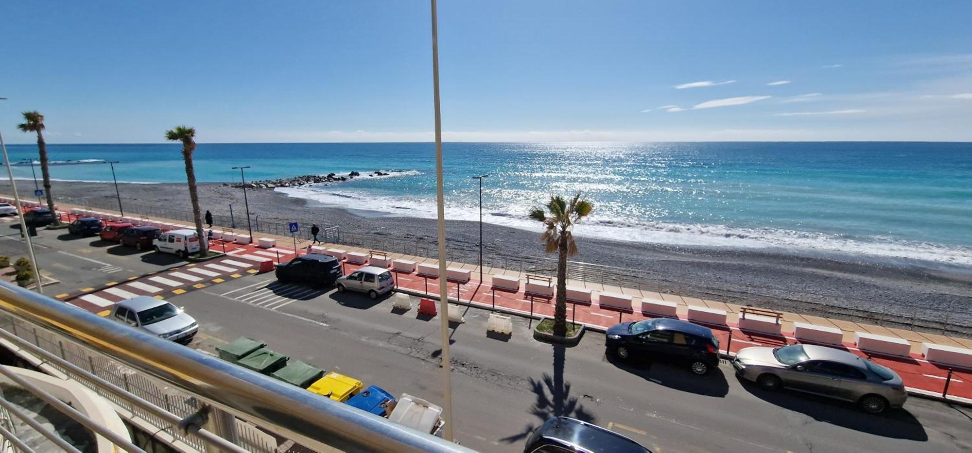 Appartamento Mare Blu Ventimiglia Esterno foto