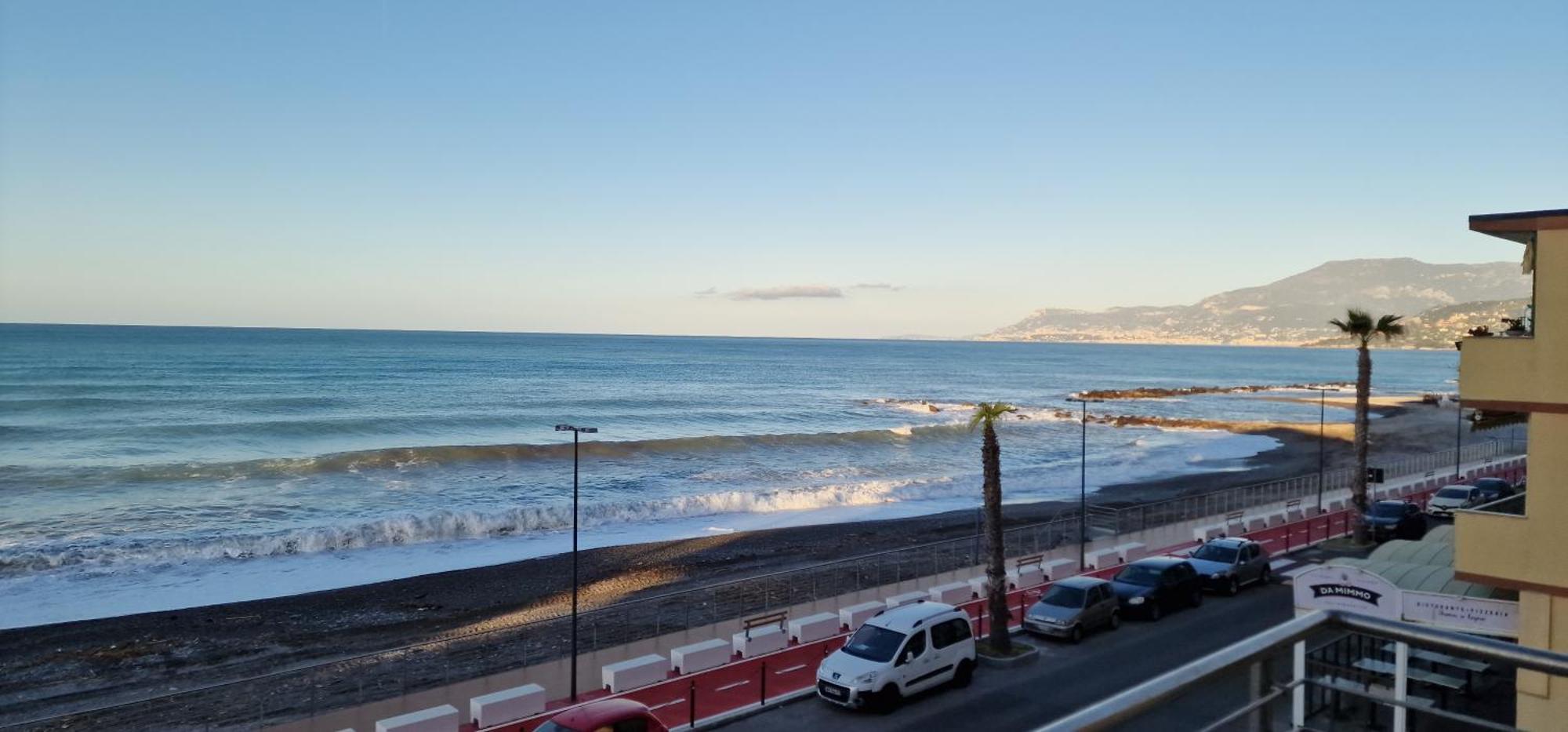 Appartamento Mare Blu Ventimiglia Esterno foto