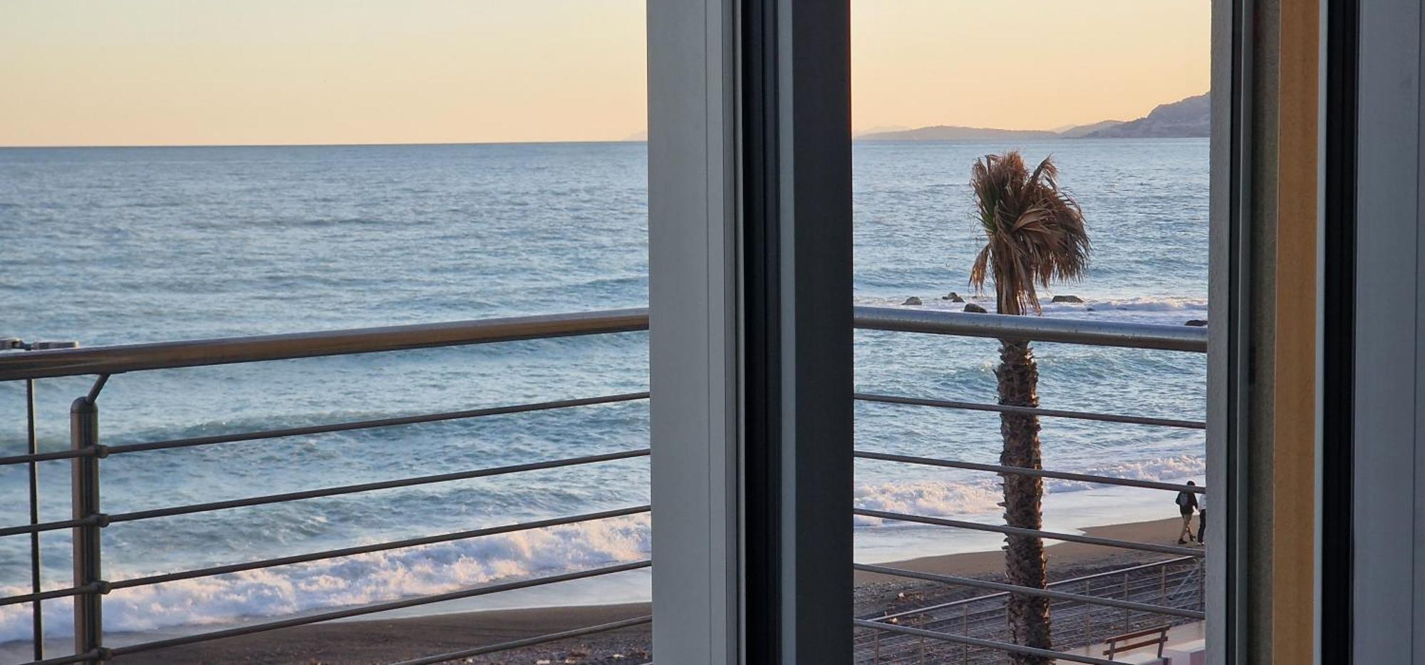 Appartamento Mare Blu Ventimiglia Esterno foto